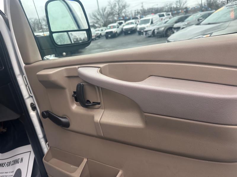 Chevrolet Express 2500 Cargo 2011