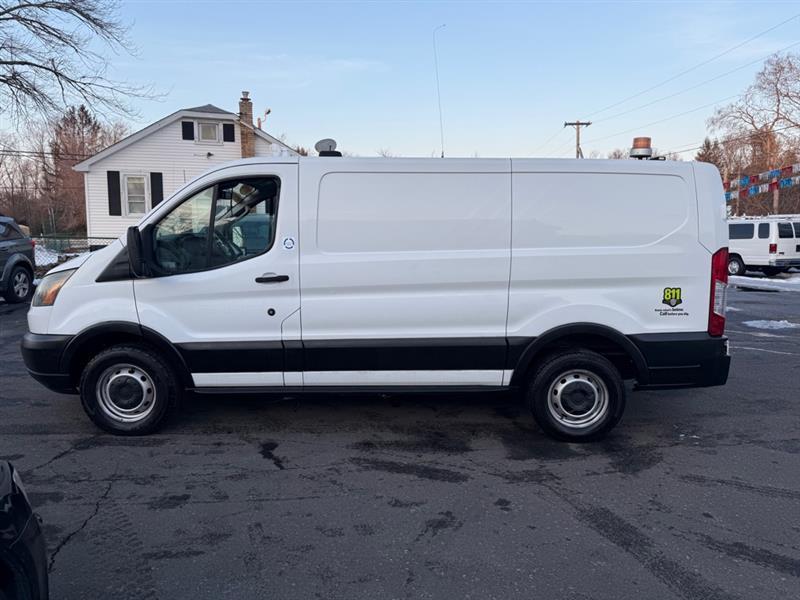 Ford Transit 250 Van Low Roof 60/40 Pass.130-in. WB 2016