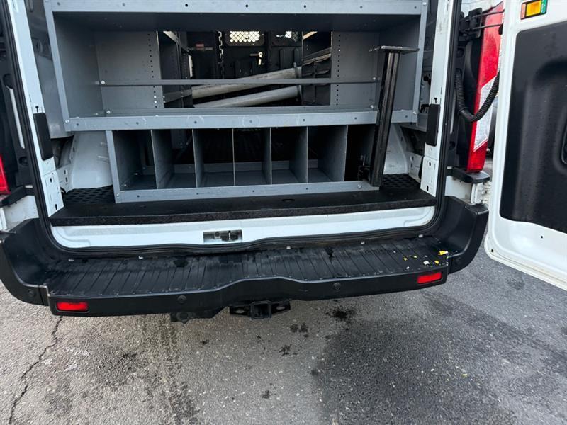 Ford Transit 250 Van Low Roof 60/40 Pass.130-in. WB 2016