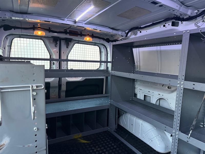 Ford Transit 250 Van Low Roof 60/40 Pass.130-in. WB 2016