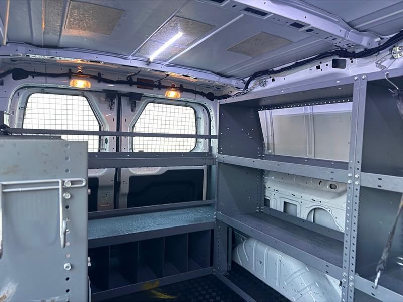 Ford Transit 250 Van Low Roof 60/40 Pass.130-in. WB 2016