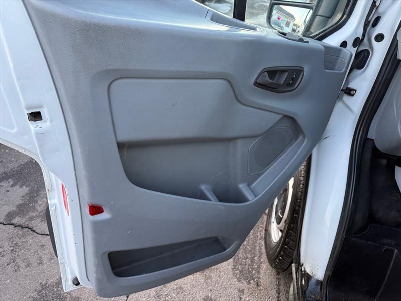 Ford Transit 250 Van Low Roof 60/40 Pass.130-in. WB 2016