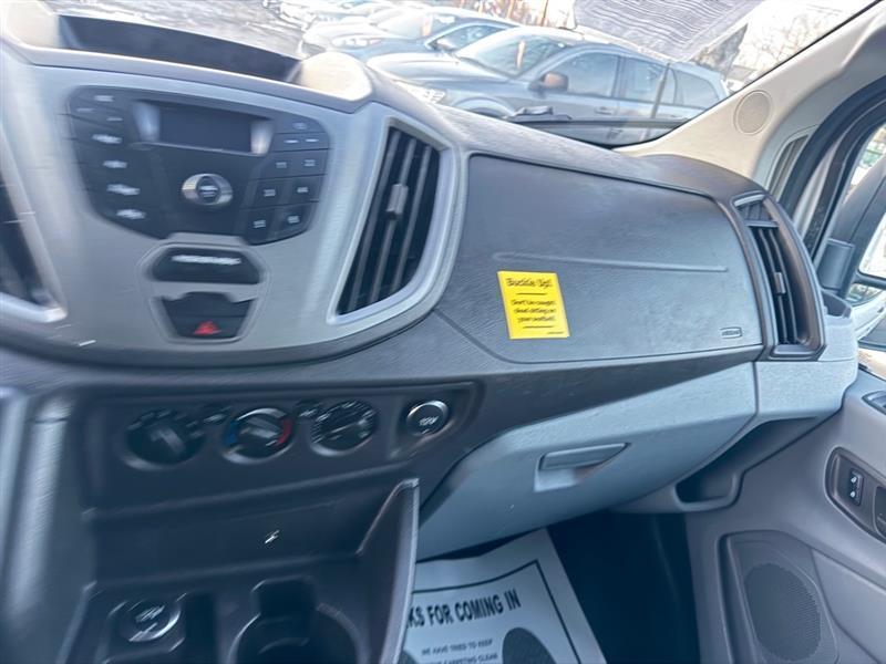 Ford Transit 250 Van Low Roof 60/40 Pass.130-in. WB 2016