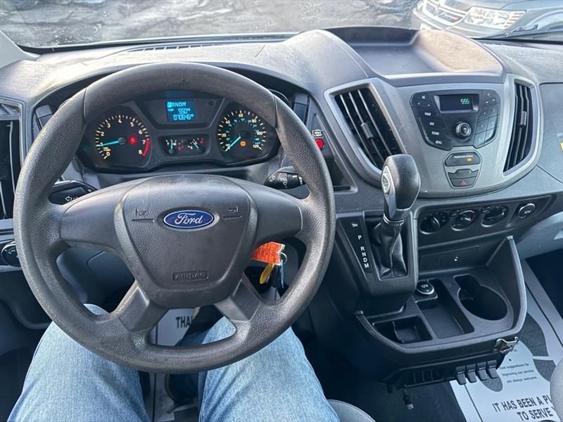 Ford Transit 250 Van Low Roof 60/40 Pass.130-in. WB 2016