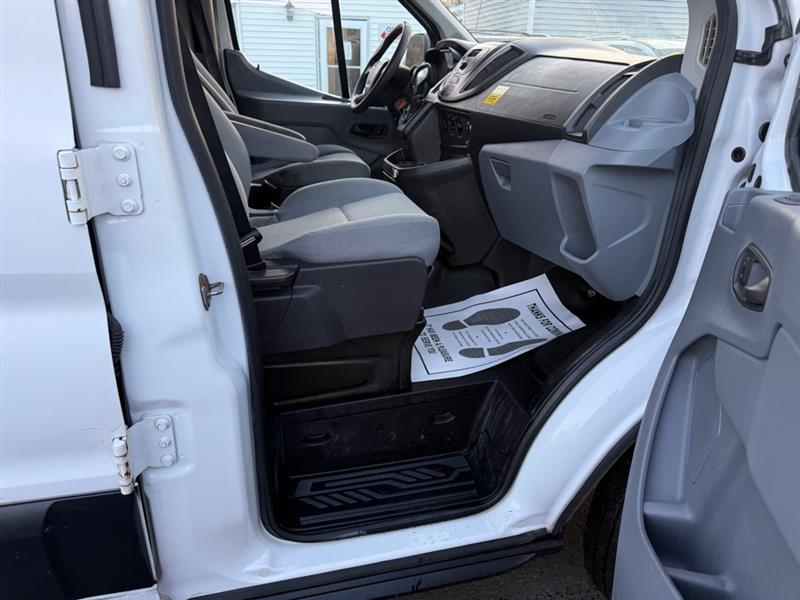 Ford Transit 250 Van Low Roof 60/40 Pass.130-in. WB 2016