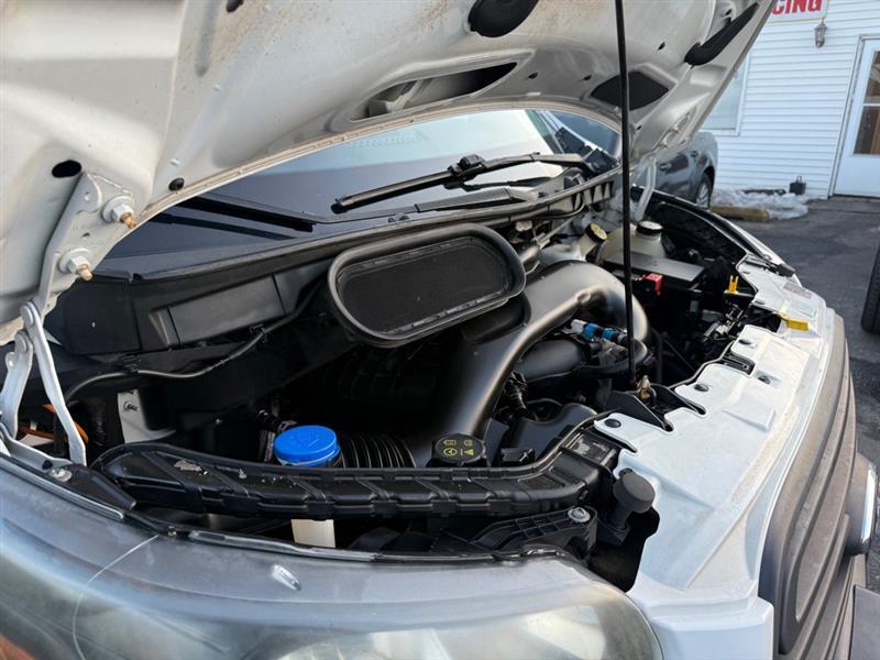 Ford Transit 250 Van Low Roof 60/40 Pass.130-in. WB 2016