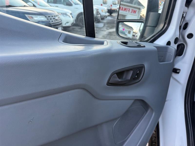 Ford Transit 250 Van Low Roof 60/40 Pass.130-in. WB 2016