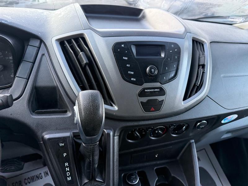 Ford Transit 250 Van Low Roof 60/40 Pass.130-in. WB 2016