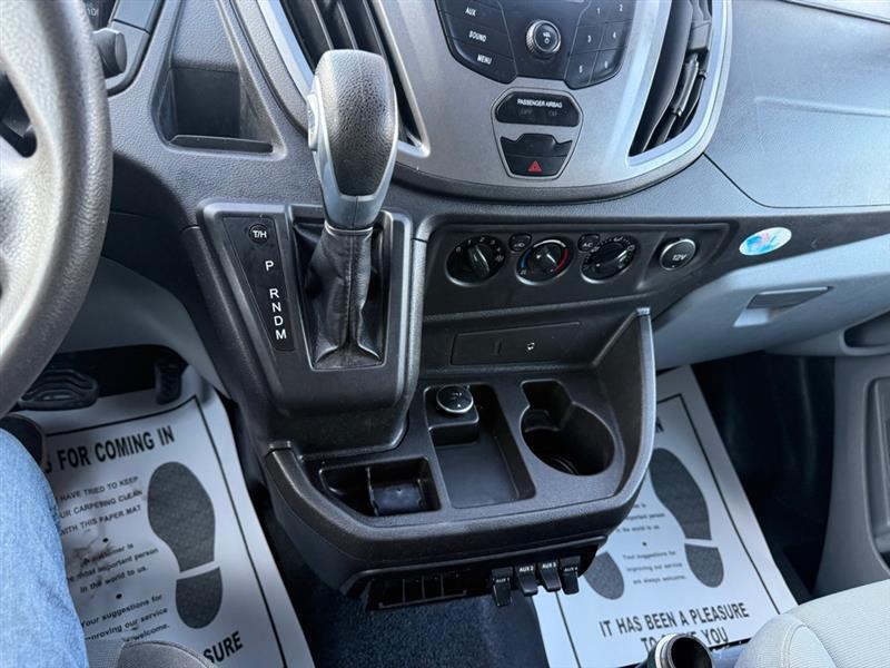 Ford Transit 250 Van Low Roof 60/40 Pass.130-in. WB 2016