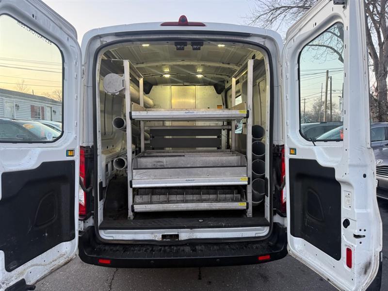 Ford Transit 250 Van Med. Roof w/Sliding Pass. 130-in. WB 2015