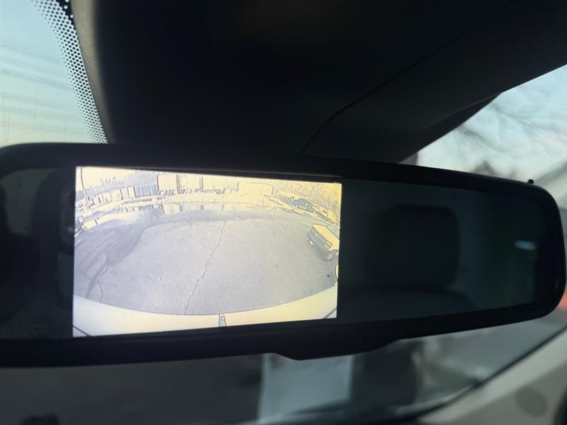 Ford Transit 250 Van Med. Roof w/Sliding Pass. 130-in. WB 2015