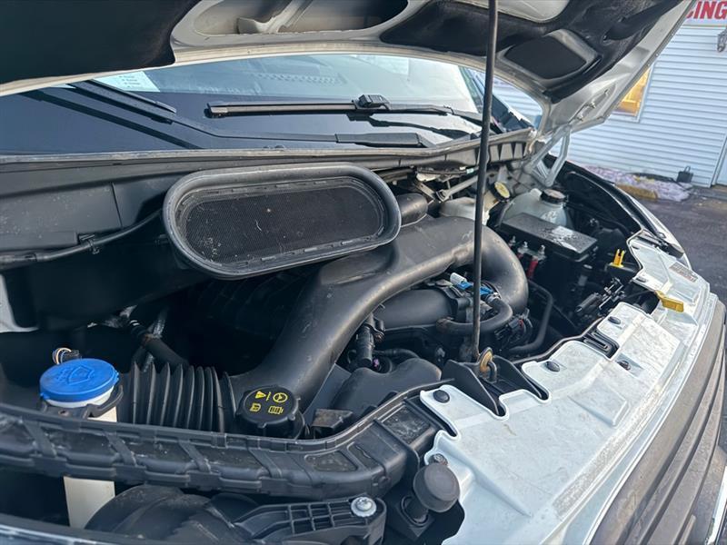 Ford Transit 250 Van Med. Roof w/Sliding Pass. 130-in. WB 2015