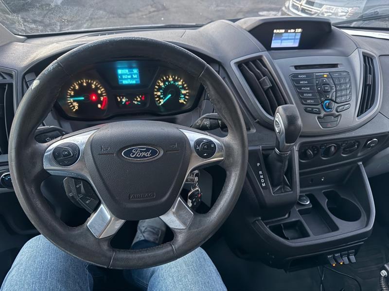 Ford Transit 250 Van Med. Roof w/Sliding Pass. 130-in. WB 2015