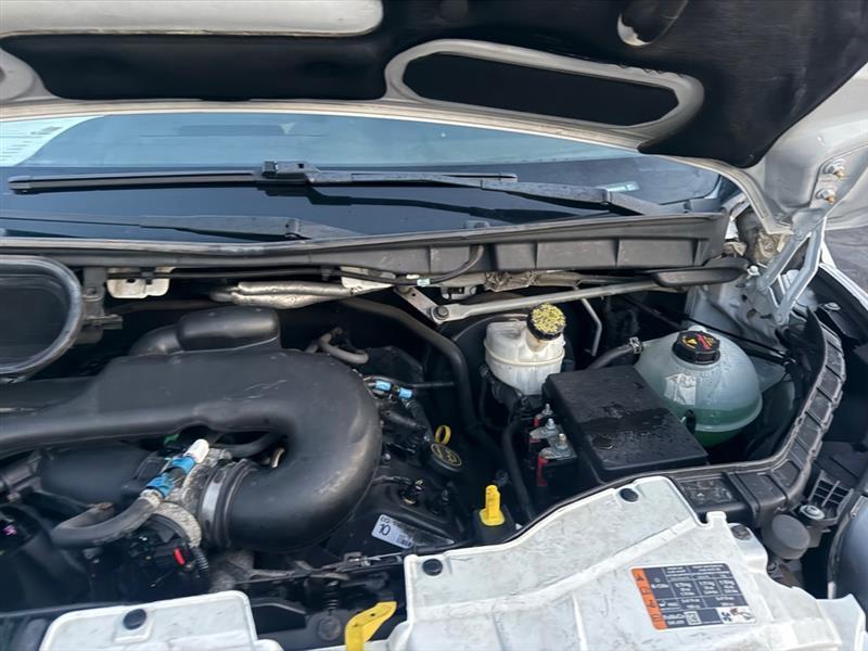 Ford Transit 250 Van Med. Roof w/Sliding Pass. 130-in. WB 2015