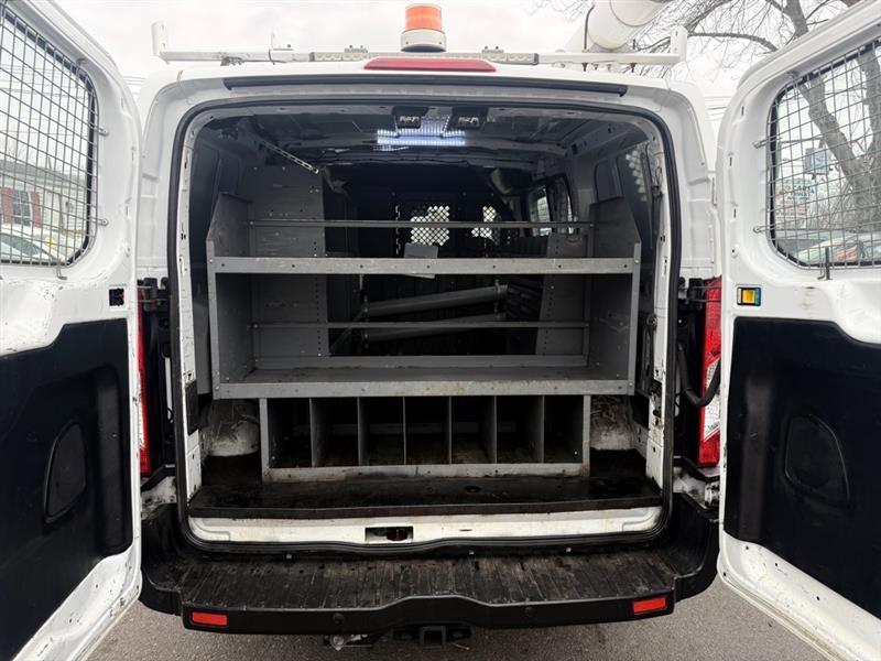 Ford Transit 250 Van Low Roof 60/40 Pass.130-in. WB 2016