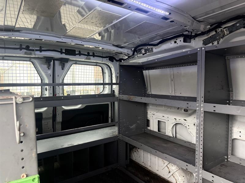 Ford Transit 250 Van Low Roof 60/40 Pass.130-in. WB 2016