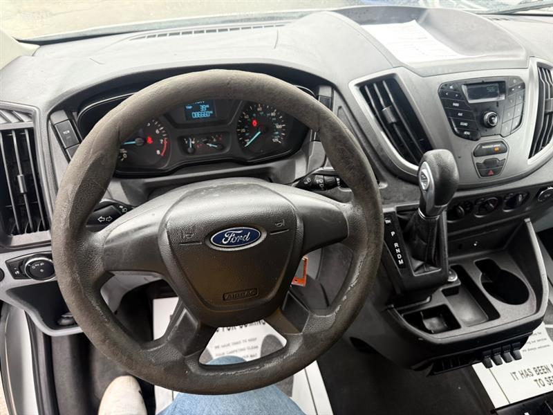 Ford Transit 250 Van Low Roof 60/40 Pass.130-in. WB 2016