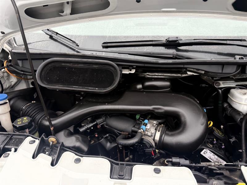 Ford Transit 250 Van Low Roof 60/40 Pass.130-in. WB 2016