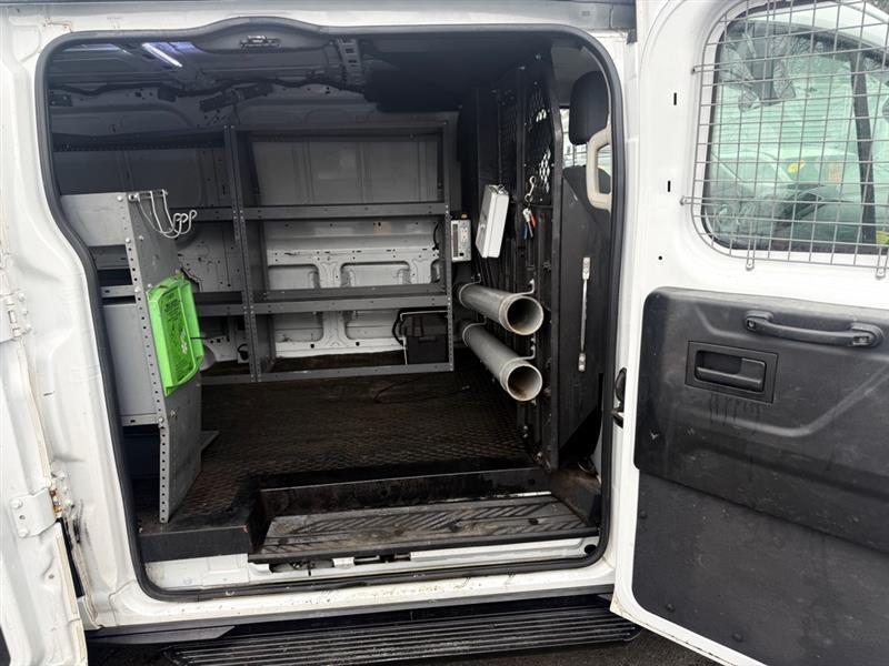 Ford Transit 250 Van Low Roof 60/40 Pass.130-in. WB 2016