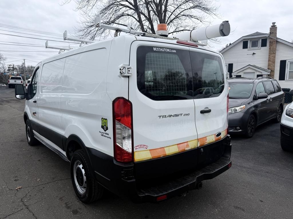 Ford Transit T-250 130" Low Rf 9000 GVWR Swing-Out RH Dr 2016