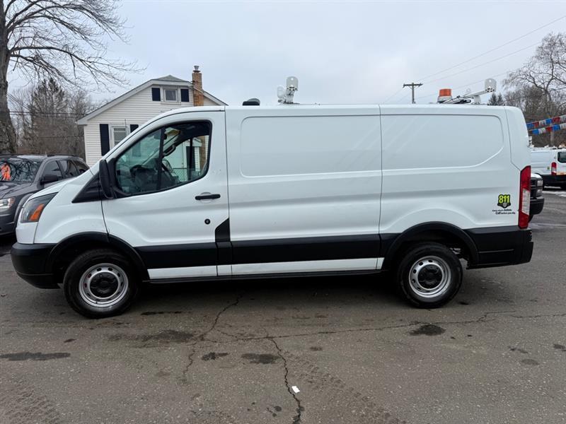 Ford Transit 250 Van Low Roof 60/40 Pass.130-in. WB 2016