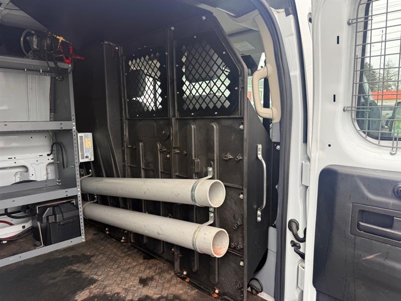 Ford Transit 250 Van Low Roof 60/40 Pass.130-in. WB 2016