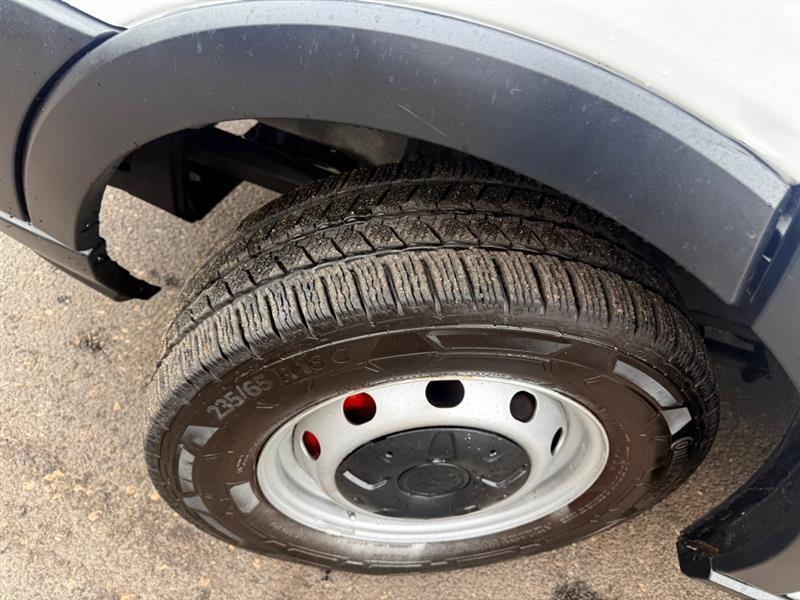 Ford Transit 250 Van Low Roof 60/40 Pass.130-in. WB 2016