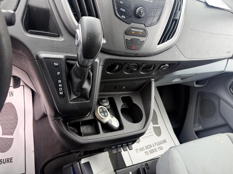 Ford Transit 250 Van Low Roof 60/40 Pass.130-in. WB 2016