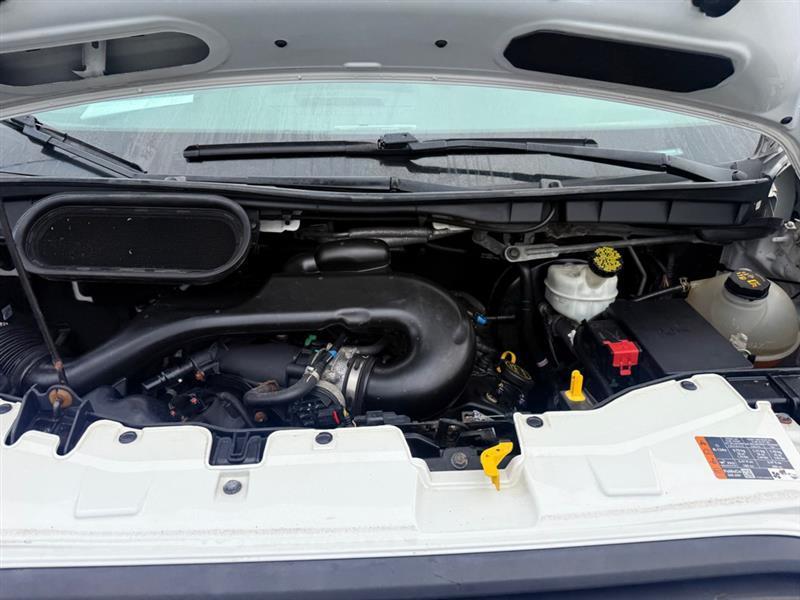 Ford Transit 250 Van Low Roof 60/40 Pass.130-in. WB 2016