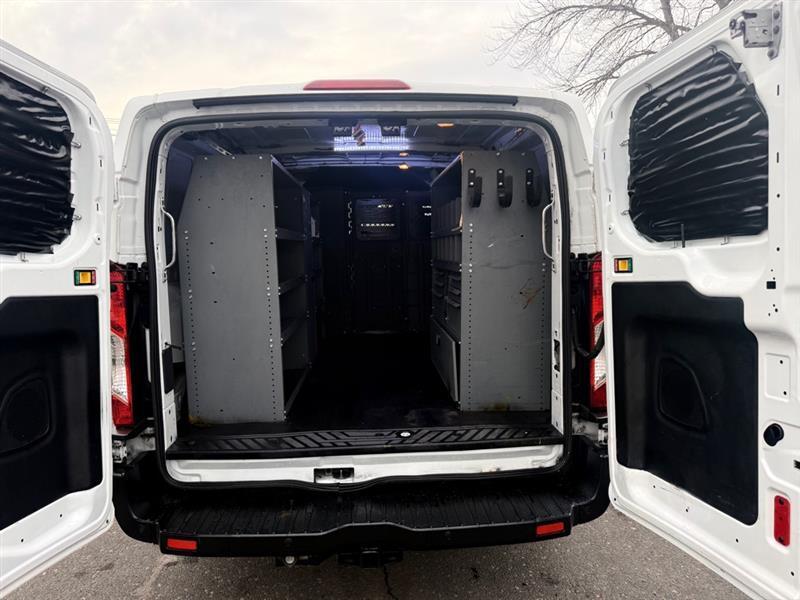 Ford Transit 250 Van Low Roof 60/40 Pass.130-in. WB 2015