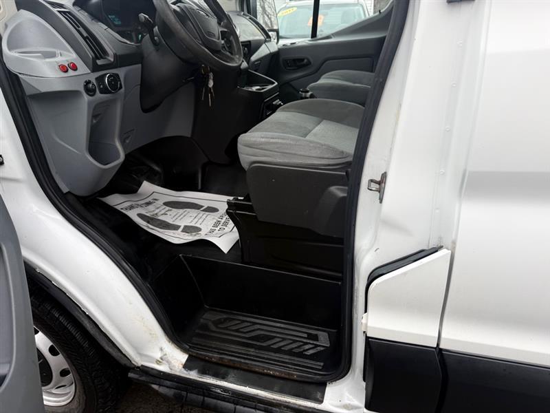 Ford Transit 250 Van Low Roof 60/40 Pass.130-in. WB 2015