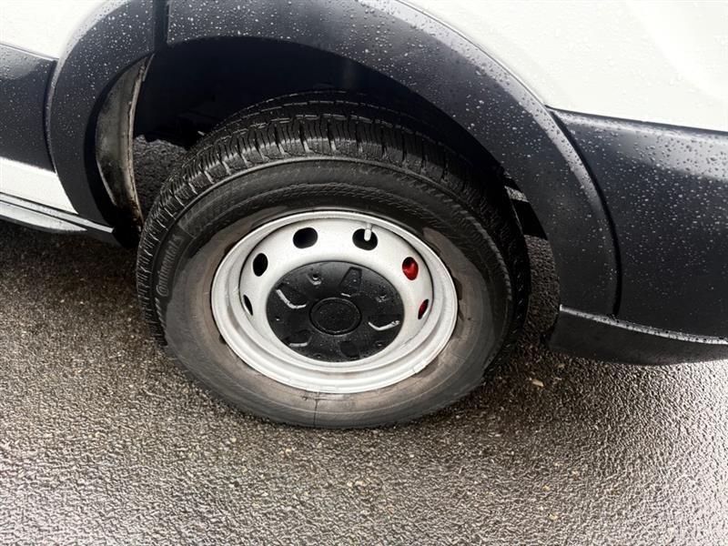 Ford Transit 250 Van Low Roof 60/40 Pass.130-in. WB 2016