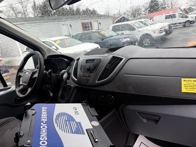 Ford Transit 250 Van Low Roof 60/40 Pass.130-in. WB 2016