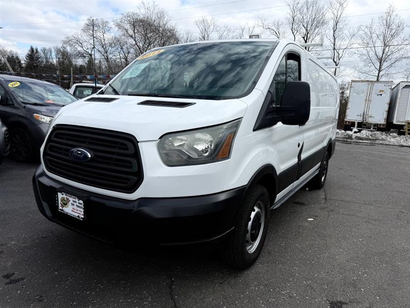 Ford Transit 250 Van Low Roof 60/40 Pass.130-in. WB 2015