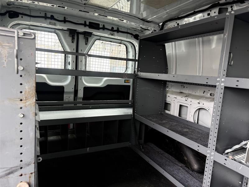 Ford Transit 250 Van Low Roof 60/40 Pass.130-in. WB 2015