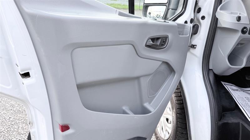 Ford Transit 250 Van Low Roof 60/40 Pass.130-in. WB 2016