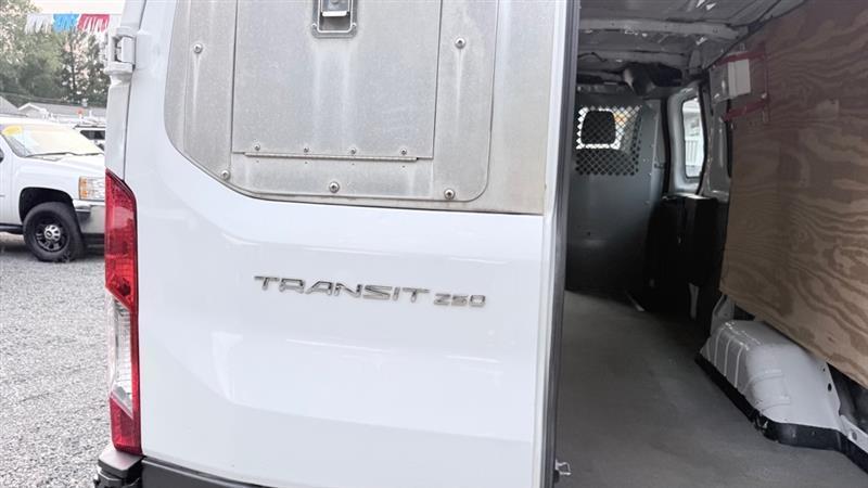 Ford Transit 250 Van Low Roof 60/40 Pass.130-in. WB 2016