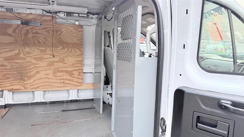 Ford Transit 250 Van Low Roof 60/40 Pass.130-in. WB 2016