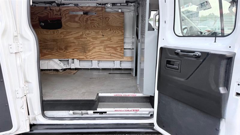 Ford Transit 250 Van Low Roof 60/40 Pass.130-in. WB 2016