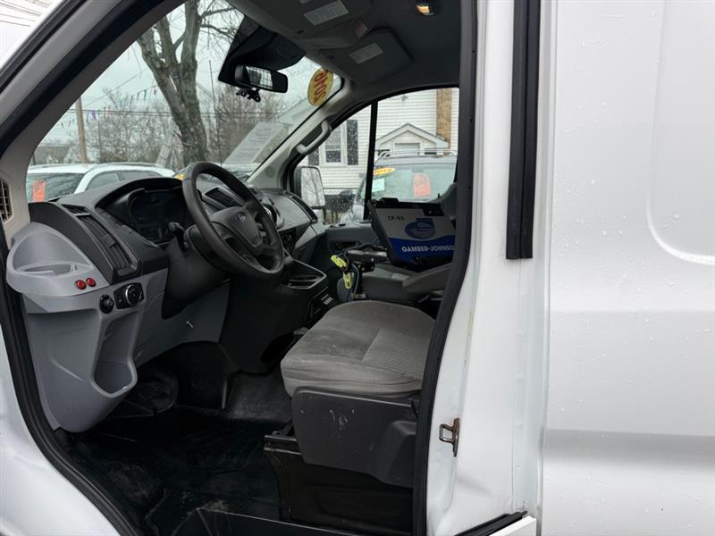 Ford Transit 250 Van Low Roof 60/40 Pass.130-in. WB 2016