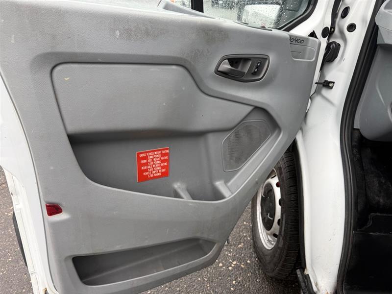 Ford Transit 250 Van Low Roof 60/40 Pass.130-in. WB 2016