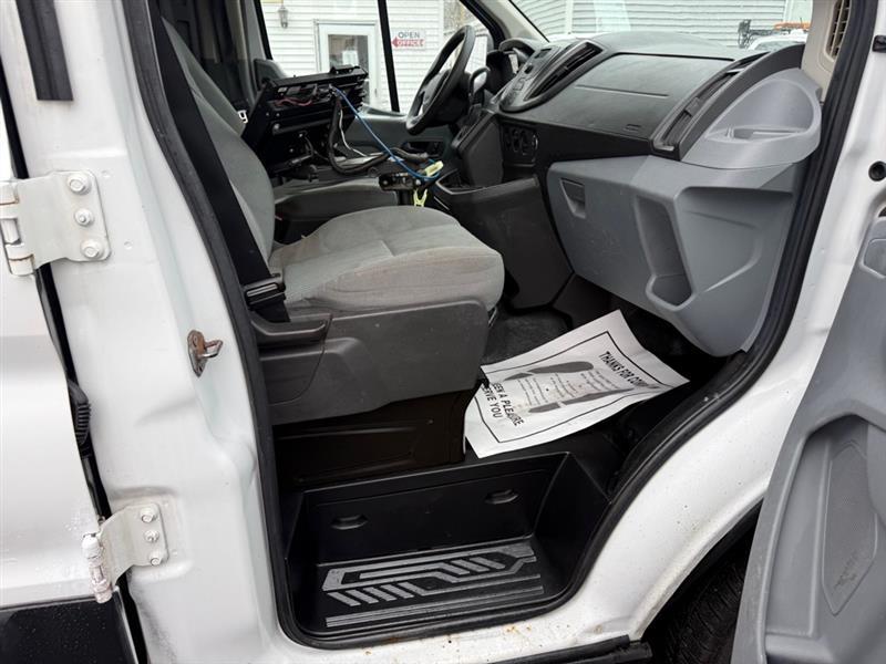 Ford Transit 250 Van Low Roof 60/40 Pass.130-in. WB 2016