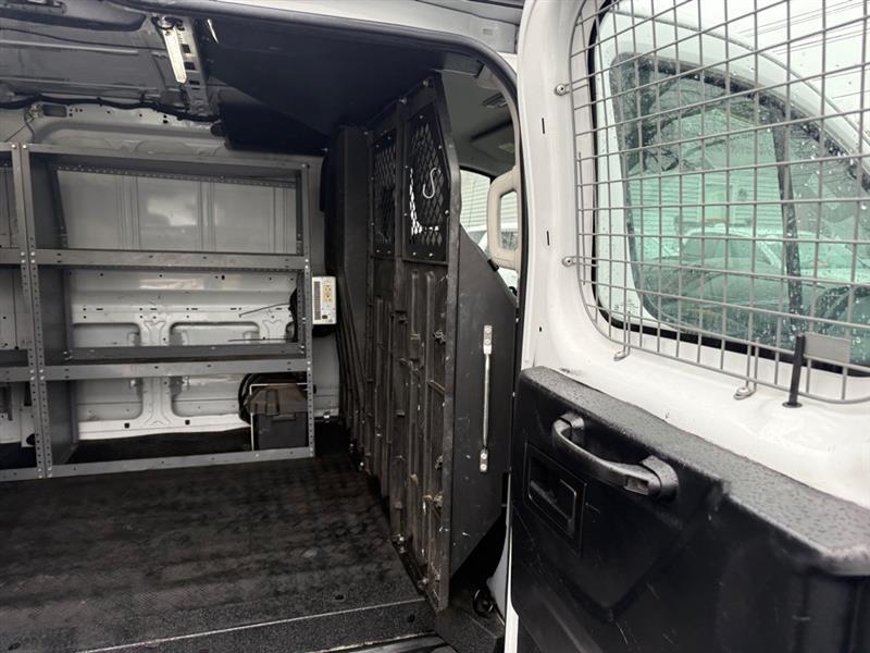 Ford Transit 250 Van Low Roof 60/40 Pass.130-in. WB 2016