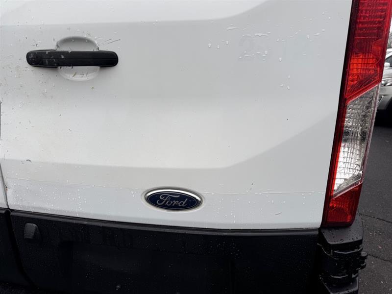 Ford Transit 250 Van Low Roof 60/40 Pass.130-in. WB 2016