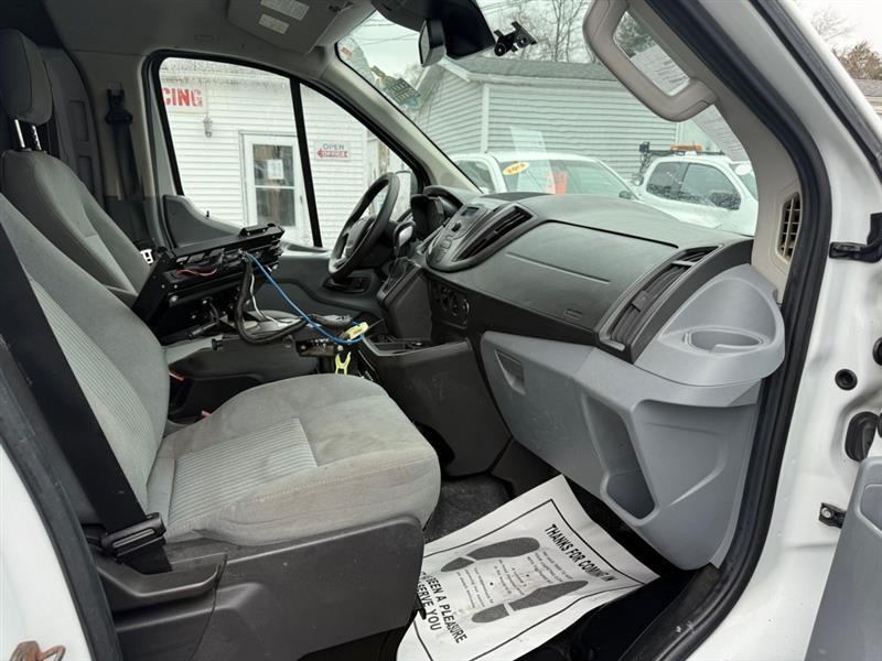 Ford Transit 250 Van Low Roof 60/40 Pass.130-in. WB 2016