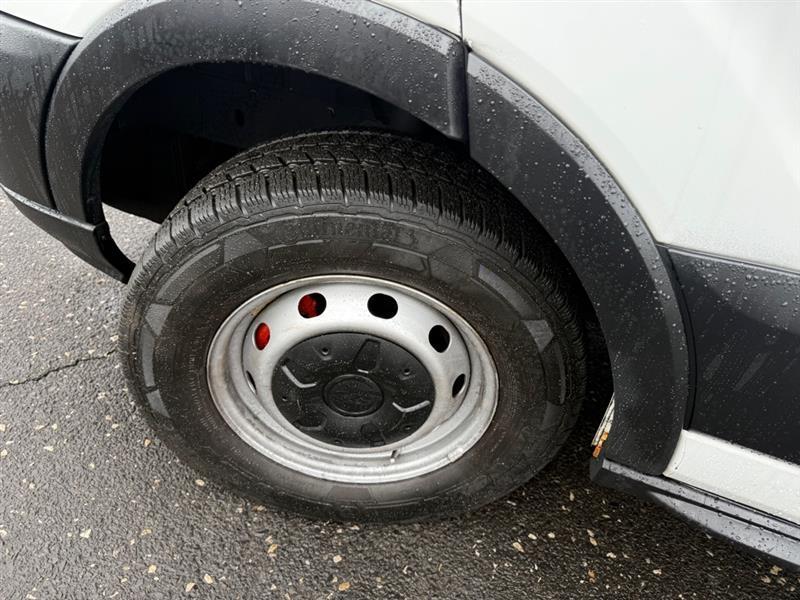 Ford Transit 250 Van Low Roof 60/40 Pass.130-in. WB 2016