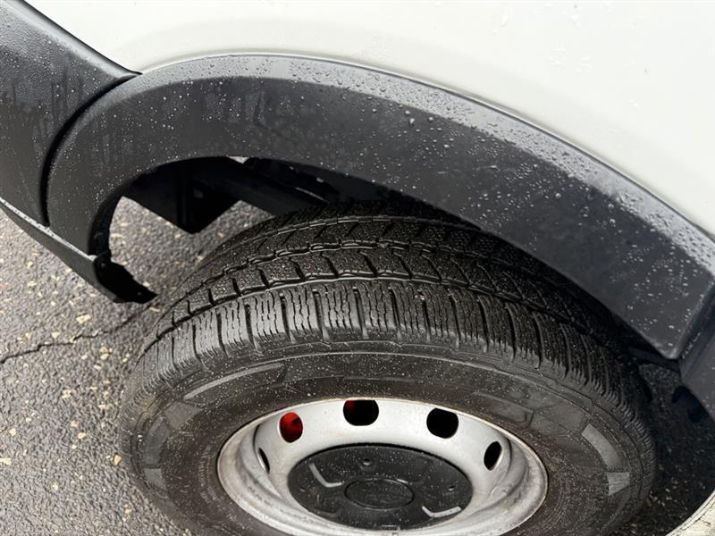 Ford Transit 250 Van Low Roof 60/40 Pass.130-in. WB 2016