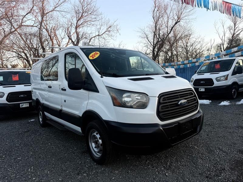Ford Transit 250 Van Low Roof 60/40 Pass.130-in. WB 2016