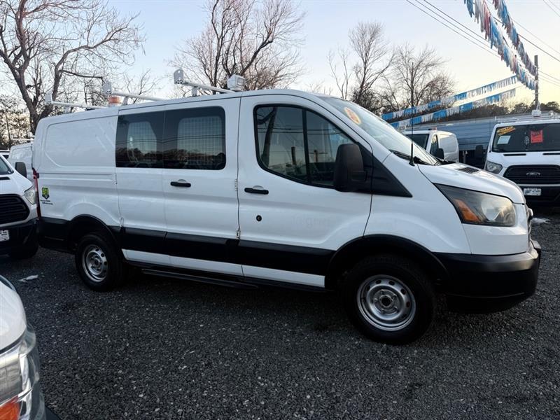 Ford Transit 250 Van Low Roof 60/40 Pass.130-in. WB 2016