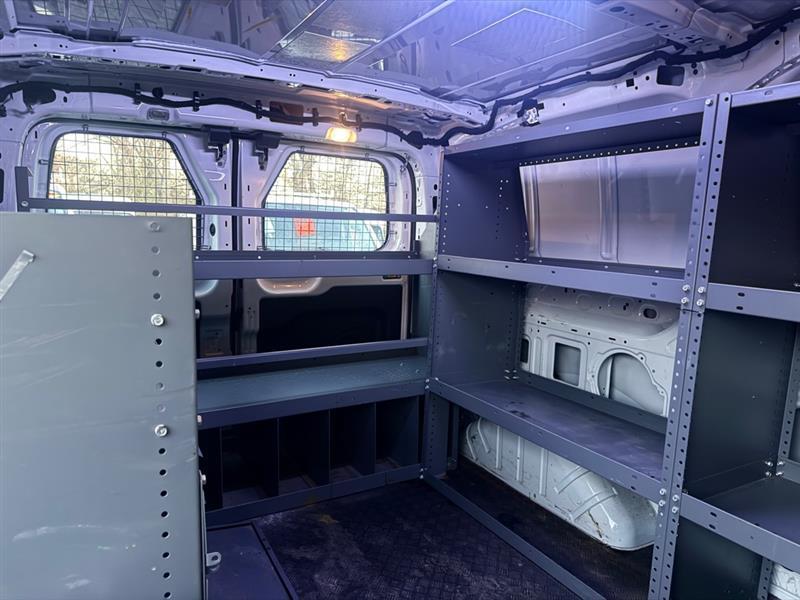 Ford Transit 250 Van Low Roof 60/40 Pass.130-in. WB 2016